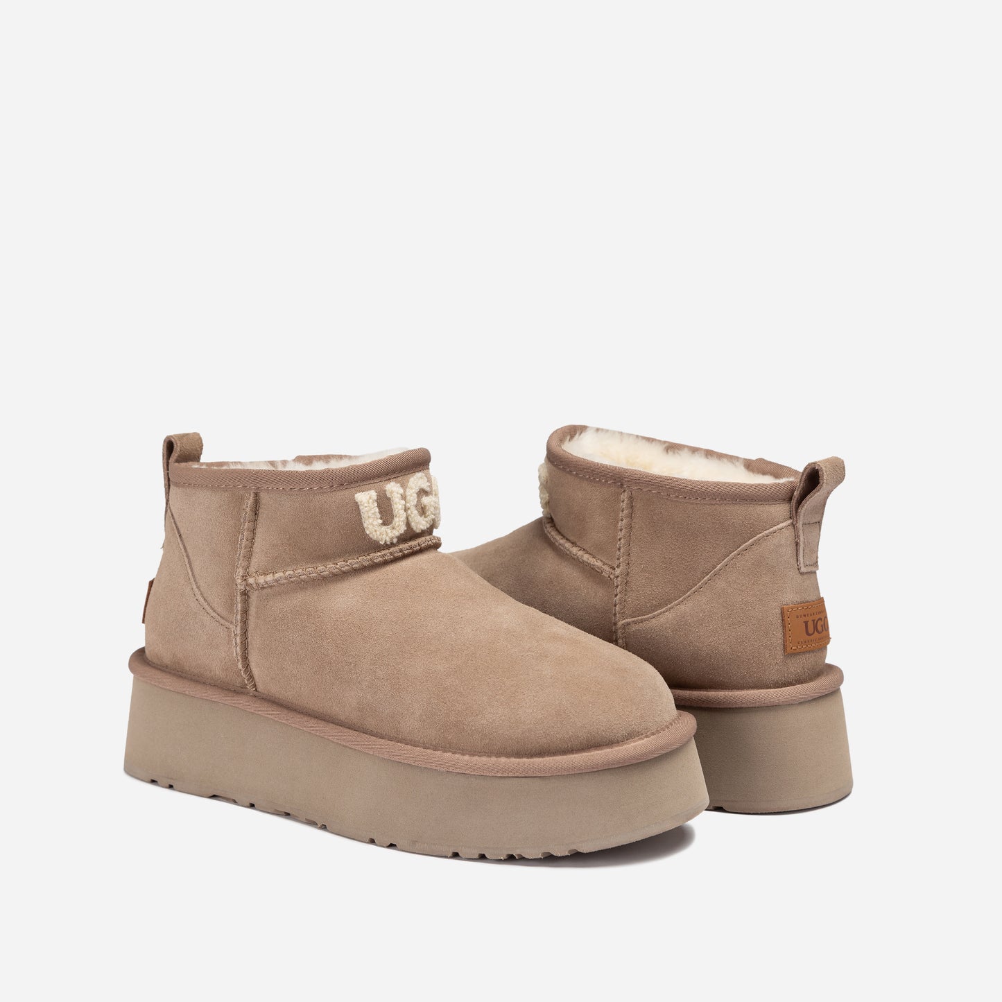 OZWEAR UGG Classic Platform Knit Logo Ultra Mini Boots
